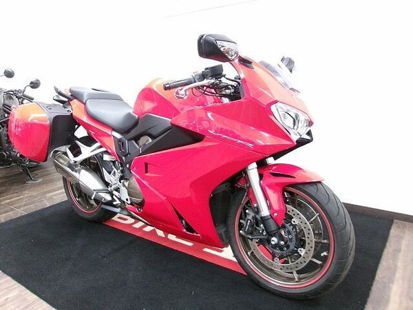 ホンダ VFR800F VFR800F サイドパニア装備/2017年モデル!! 7