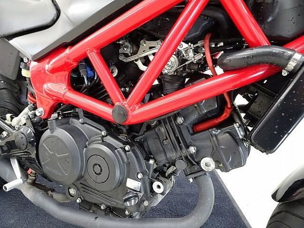ホンダ VTR250 【スピード納車】VTR フルノーマル/リアキャリア装備/インジェクション/2015年モデル 9