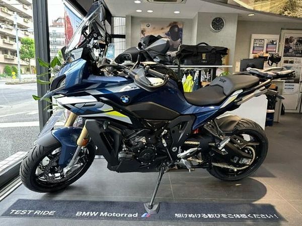 BMW S1000XR 新車保証3年(レッカーサービスあり)プラス2年延長可能!ローン購入もご相談ください!! 1