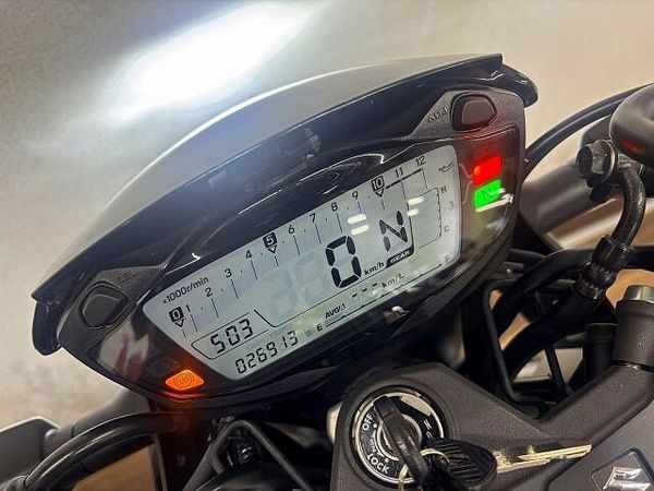 スズキ SV650 SV650X 2021年モデル 6