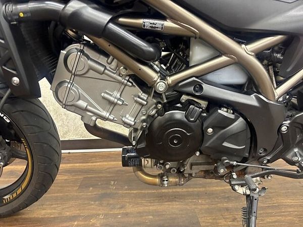 スズキ SV650 SV650X 2021年モデル 9