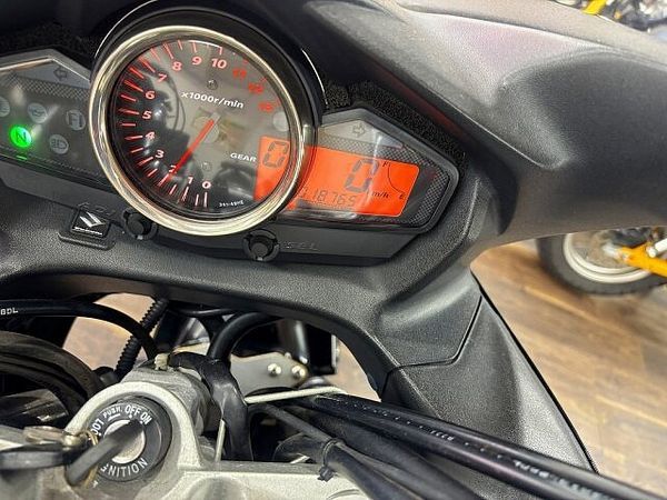 スズキ GSR250S GSR250S 低価格250CC 2014年モデル 5