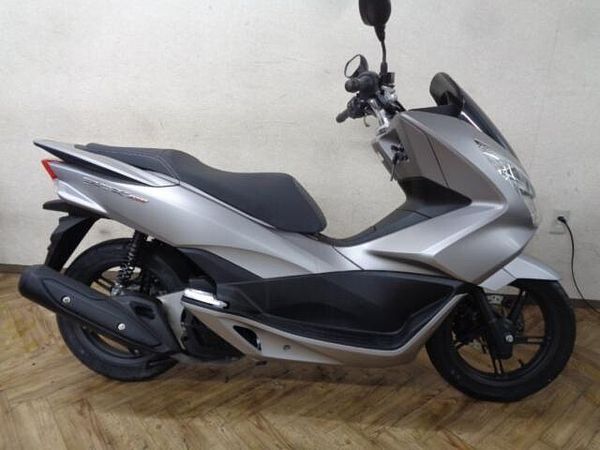 ホンダ PCX150 大切に乗られていたワンオーナー車!ETCが付いてお買い得です!お早めに!下取も大歓迎です! 2