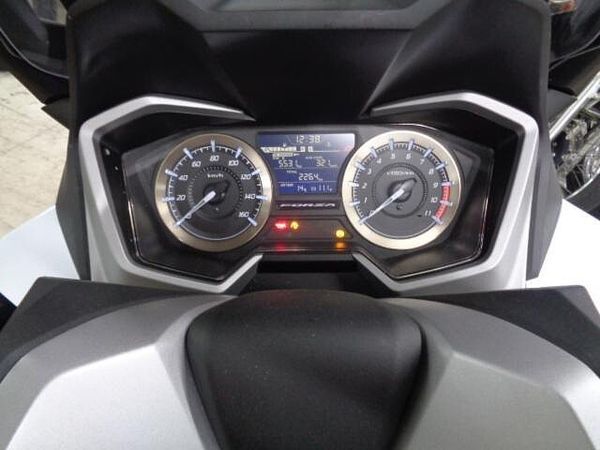 ホンダ フォルツァ 走行距離が2,266kmの低走行車両!マフラーカスタム!グリップヒーター付いてお買い得です 7