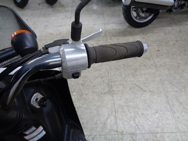 ホンダ トゥデイ 走行少ない上質車が入荷しました!通勤・通学に大活躍間違いなし!夜でも安心ホワイトです! 8