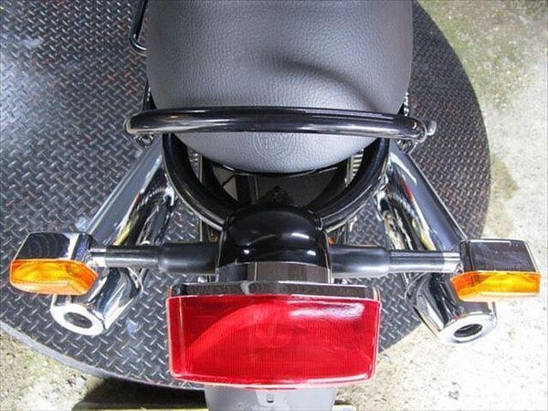 ロイヤルエンフィールド INT 650 店頭現車無し、要取り寄せ車両。 9