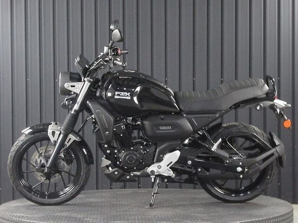 ヤマハ FZ-X ChopsWEBショップにて純正部品やカスタムパーツも販売中 5