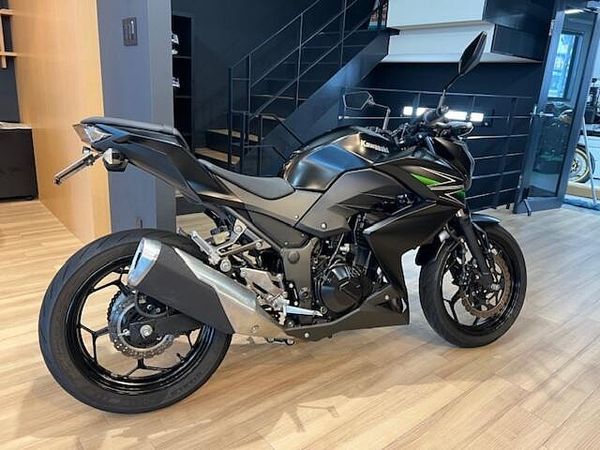 カワサキ Z250 3