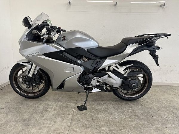 ホンダ VFR800F VFR800F 2017年モデル 5