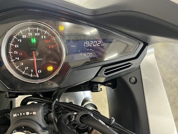 ホンダ VFR800F VFR800F 2017年モデル 9