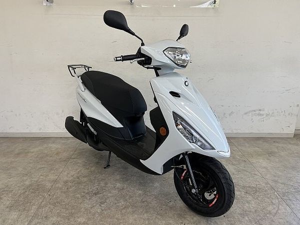 ヤマハ アクシス Z AXIS Z 2024年モデル LEDヘッドライトバルブ装備 3
