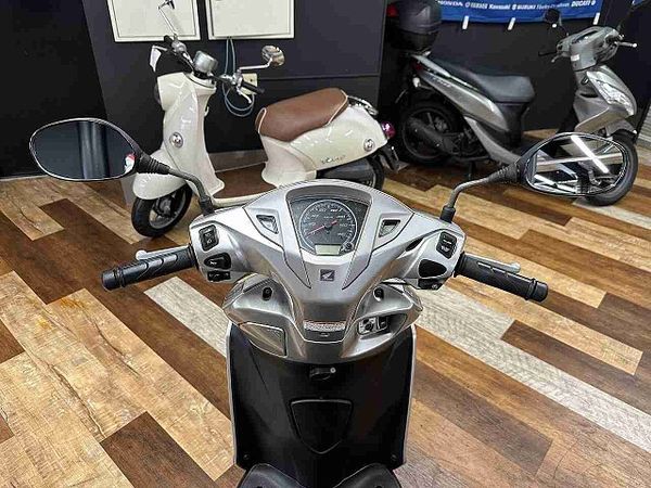 ホンダ リード125 リード125 8