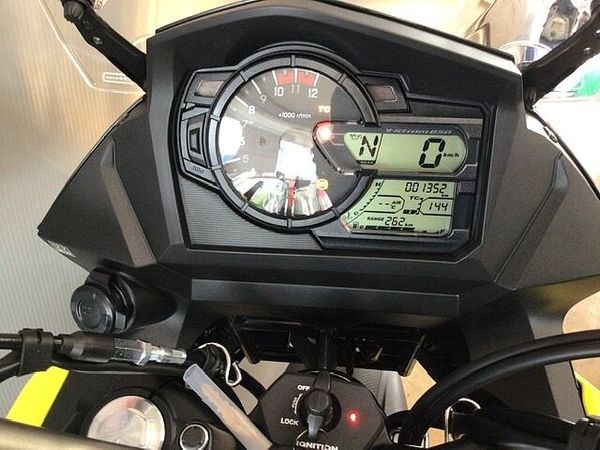 スズキ Vストローム650XT V-Strom 650XT ワンオーナー フルノーマル 2025年モデル 9