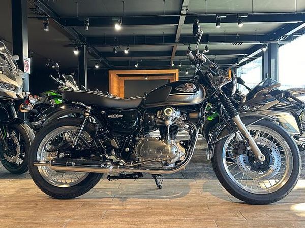カワサキ W800 相模原エリア唯一のカワサキプラザ店です。お気軽にお問合せくださいませ。 1