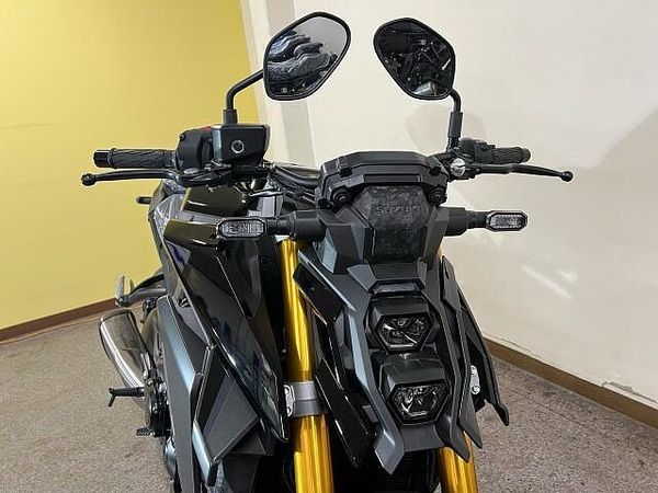 スズキ GSX-S1000 店頭現車無し、要取り寄せ車両。 4