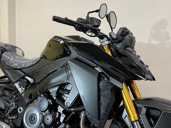 スズキ GSX-S1000 店頭現車無し、要取り寄せ車両。 5