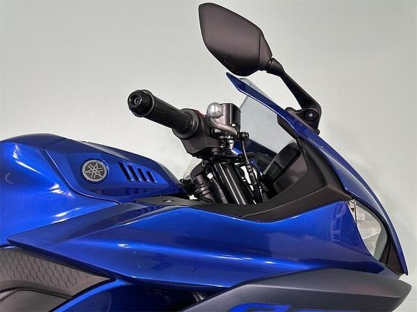 ヤマハ YZF-R25 新車購入用品サポートキャンペーン2024年4月25日まで 4