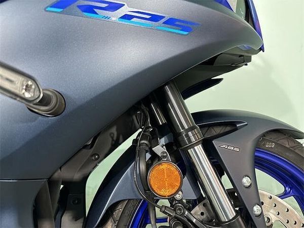 ヤマハ YZF-R25 新車購入用品サポートキャンペーン2024年4月25日まで 6