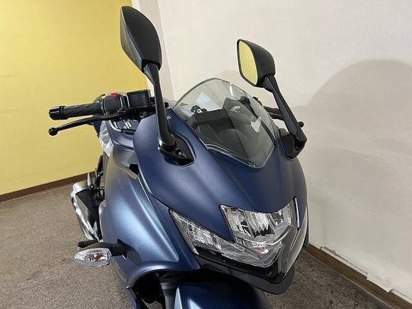 スズキ ジクサー SF250 4