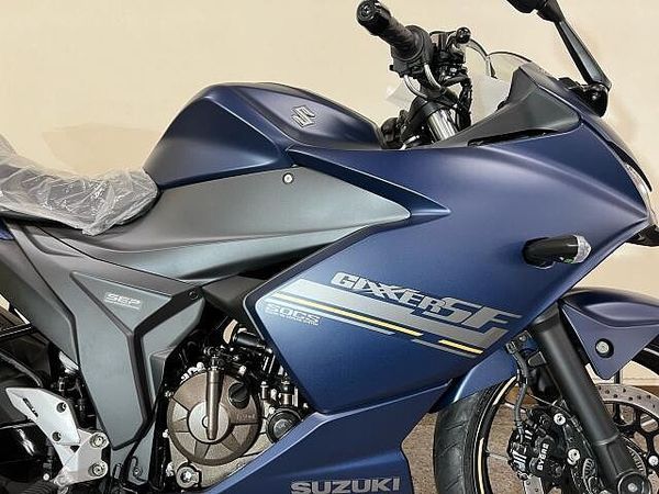 スズキ ジクサー SF250 10