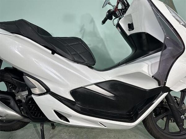 ホンダ PCX125 9