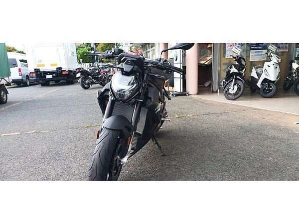 BMW S1000R 3