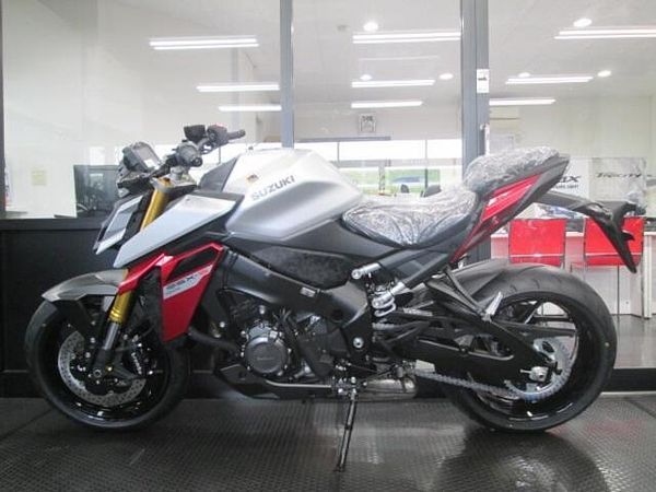 スズキ GSX-S1000 即納できます!!安心のアフターサービスをお約束いたします 3