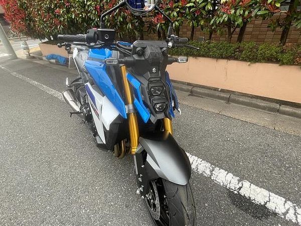 スズキ GSX-S1000 最新のGSX-S1000の入荷!メーターがカラー液晶にグレードアップしました!速いです! 4