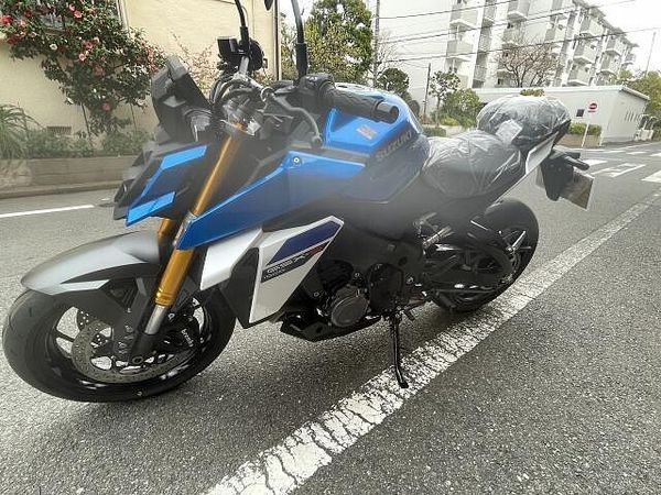スズキ GSX-S1000 最新のGSX-S1000の入荷!メーターがカラー液晶にグレードアップしました!速いです! 6