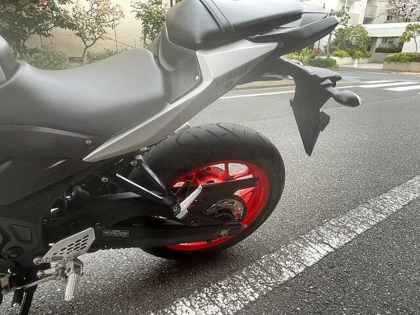 ヤマハ MT-25 走行少ないMT-25の入荷です!!中型入門の方でも安心してお乗りいただける車両です! 10