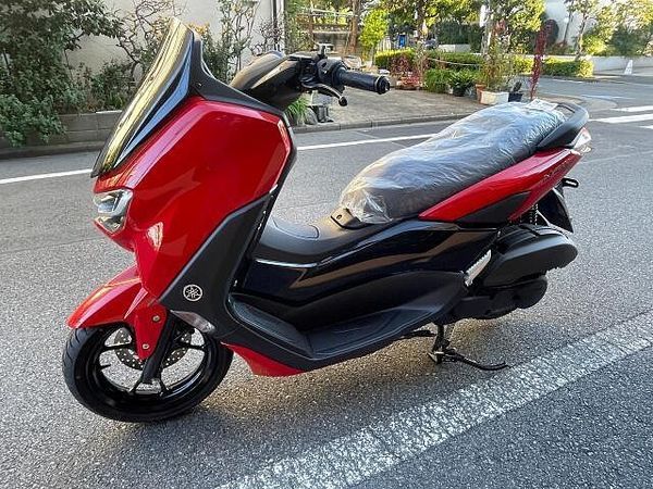 ヤマハ NMAX 155 レッドが際立つ!N-MAX155!豪華機能満載のスマートキーモデルです!上質な走りです!! 9