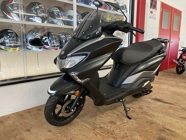 スズキ バーグマンストリート125EX 全国発送出来ます!お気軽にお問合せください! 10