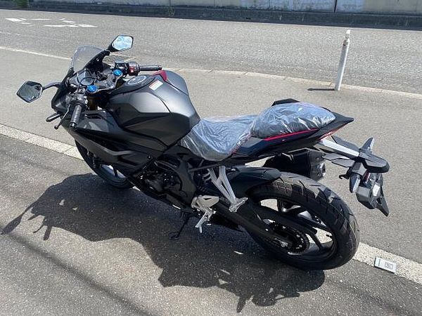 ホンダ CBR250RR (MC51) CBR250RR2023モデルマットバリステックメタリック展示即納車有りますよ! 4