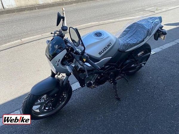 スズキ SV650X SV650X2023年モデルABSマットソードシルバーメタリック新車展示即納車有ります! 2