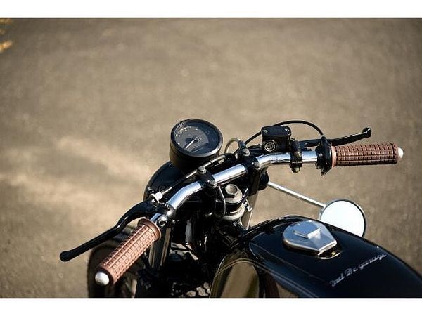 カワサキ 250TR 足つき良く乗りやすい! 10