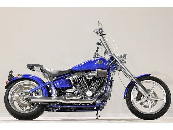 ハーレーダビッドソン FXCWC Softail Rocker C 3