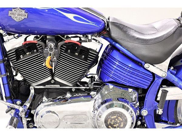 ハーレーダビッドソン FXCWC Softail Rocker C 8