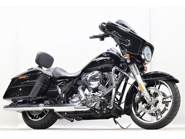 ハーレーダビッドソン FLHX Touring STREETGLIDE 1