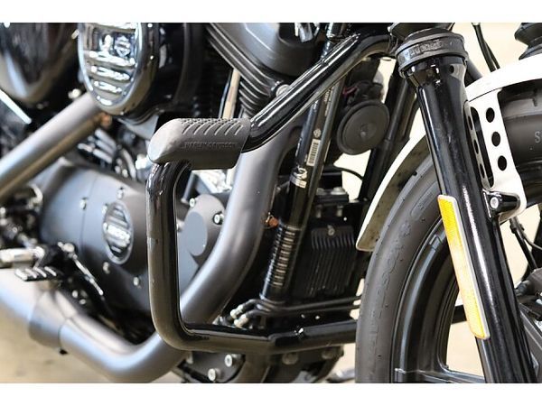 ハーレーダビッドソン XL1200NS SPORTSTER IRON1200 3