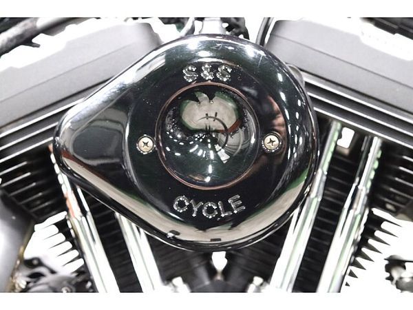 ハーレーダビッドソン XL1200NS SPORTSTER IRON1200 3