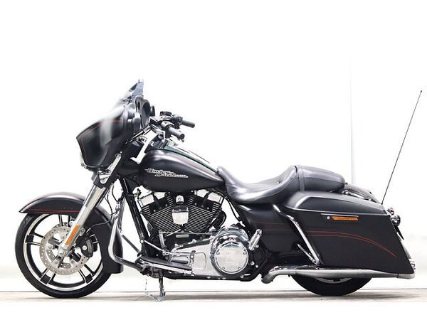 ハーレーダビッドソン FLHX Touring STREETGLIDE 9