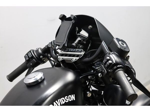 ハーレーダビッドソン XL883N SPORTSTER IRON 6