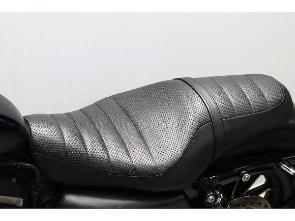 ハーレーダビッドソン XL883N SPORTSTER IRON 8