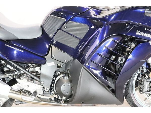 カワサキ 1400GTR メールでお問合せの際は、ronajapan@gmail.com までお気軽にどうぞ! 6