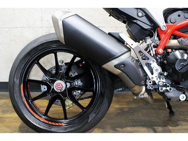 ドゥカティ HYPERMOTARD821 メールでお問合せの際は、ronajapan@gmail.com までお気軽にどうぞ! 6