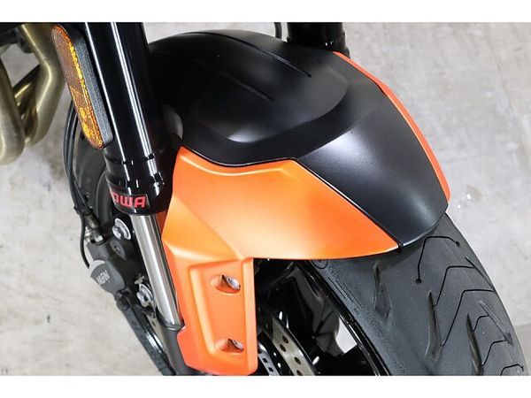 トライアンフ TRIDENT 660 メールでお問い合わせの際は、ronajapan.shiki@gmail.com まで! 4