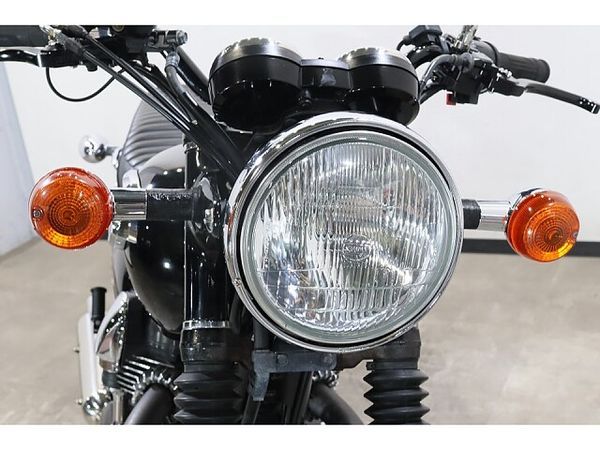 カワサキ W800 メールでお問い合わせの際は、ronajapan.shiki@gmail.com まで! 3