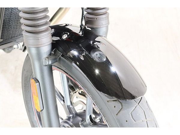 トライアンフ STREET TWIN メールでお問い合わせの際は、ronajapan.shiki@gmail.com まで! 4