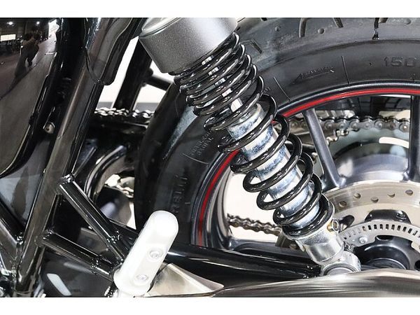 トライアンフ STREET TWIN メールでお問い合わせの際は、ronajapan.shiki@gmail.com まで! 9