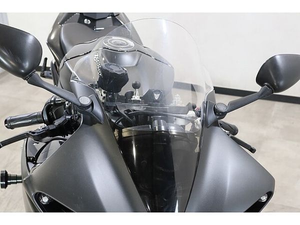 ヤマハ YZF-R1 メールでお問い合わせの際は、ronajapan.shiki@gmail.com まで! 2